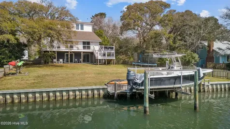 125 Loblolly Drive Pine Knoll Shores NC 28512