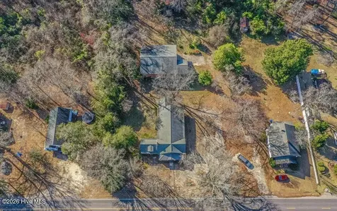 817 Aberdeen Road Laurinburg NC 28352