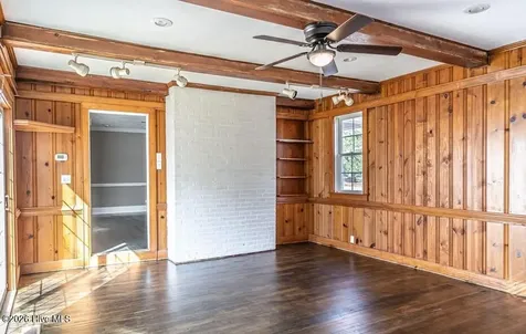 817 Aberdeen Road Laurinburg NC 28352
