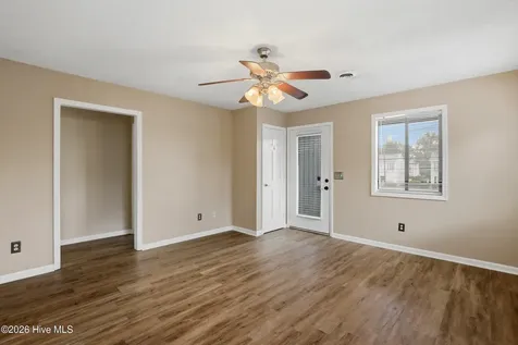 1299 Wellington Avenue Wilmington NC 28401