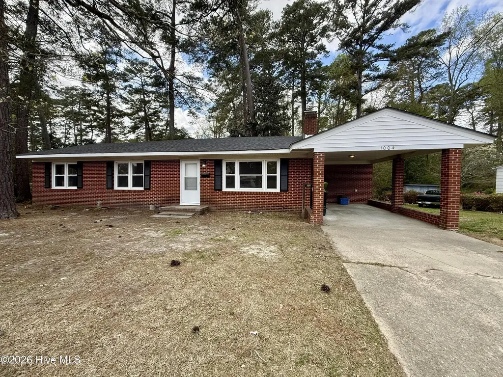 1004 Hyland Avenue Williamston NC 27892