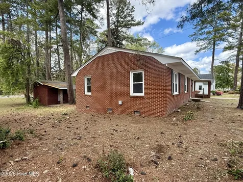 1004 Hyland Avenue Williamston NC 27892