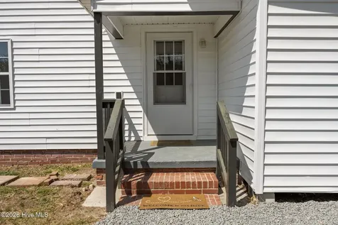 812 Grimes Road Washington NC 27889