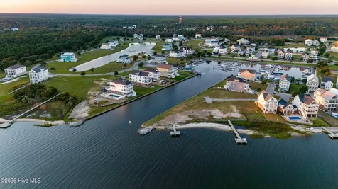526 Cannonsgate Drive Newport NC 28570