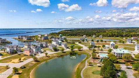 526 Cannonsgate Drive Newport NC 28570