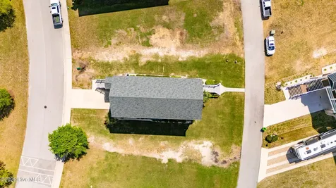 526 Cannonsgate Drive Newport NC 28570