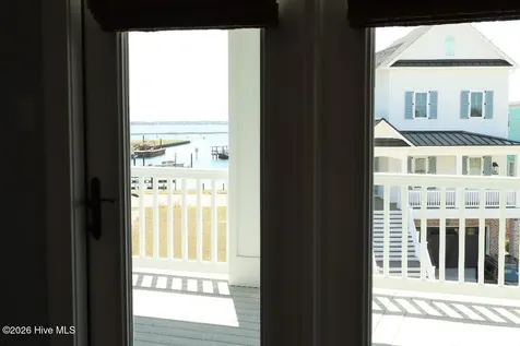 526 Cannonsgate Drive Newport NC 28570