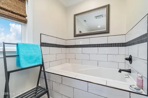 526 Cannonsgate Drive Newport NC 28570