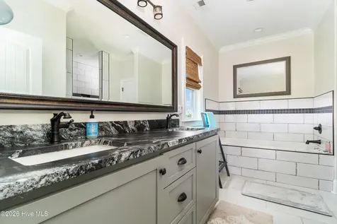 526 Cannonsgate Drive Newport NC 28570