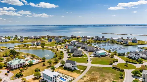526 Cannonsgate Drive Newport NC 28570