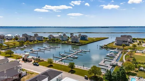 526 Cannonsgate Drive Newport NC 28570