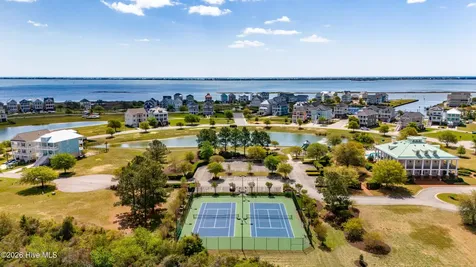 526 Cannonsgate Drive Newport NC 28570