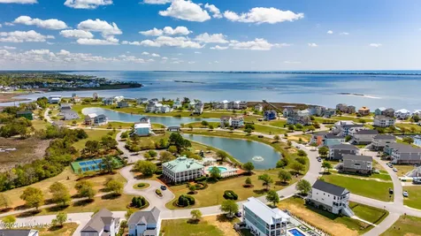 526 Cannonsgate Drive Newport NC 28570