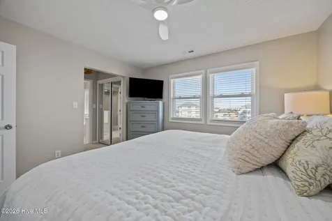 2903 Pointe West Drive Emerald Isle NC 28594
