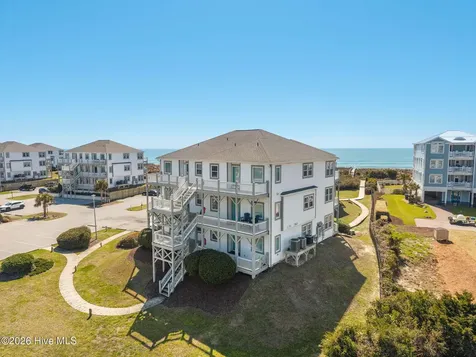 2903 Pointe West Drive Emerald Isle NC 28594