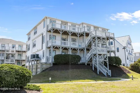 2903 Pointe West Drive Emerald Isle NC 28594