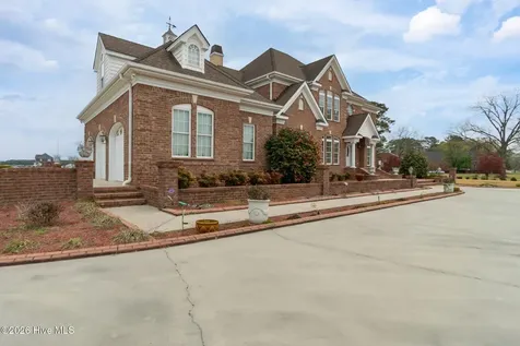 1133 Strawberry Branch Road Kinston NC 28501