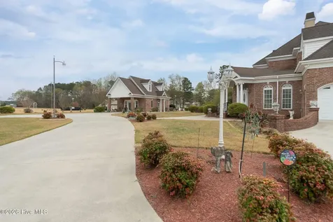 1133 Strawberry Branch Road Kinston NC 28501