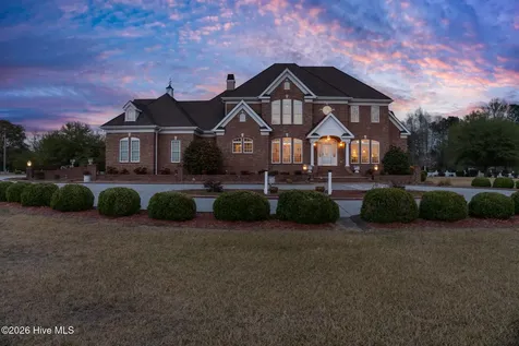 1133 Strawberry Branch Road Kinston NC 28501