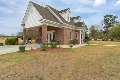 1133 Strawberry Branch Road Kinston NC 28501