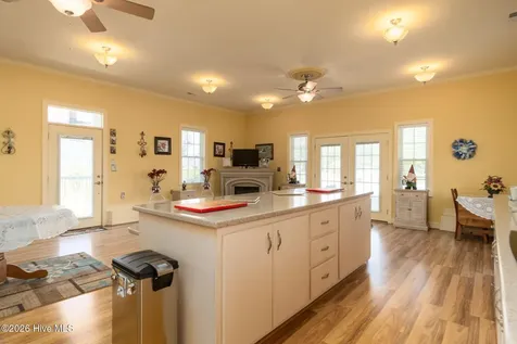 1133 Strawberry Branch Road Kinston NC 28501