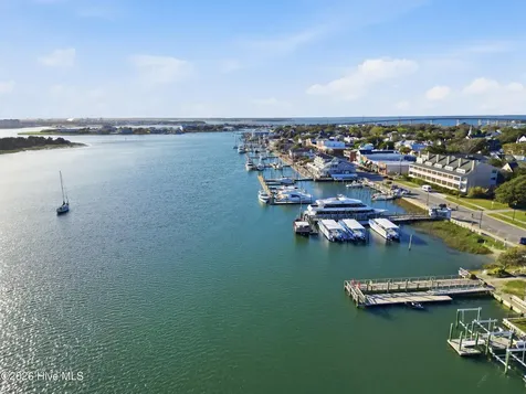 2695 Highway 70 Beaufort Beaufort NC 28516