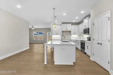 825 Red Sky Drive NE Winnabow NC 28479