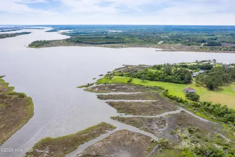 301 Intracoastal Court Sneads Ferry NC 28460