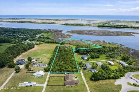 301 Intracoastal Court Sneads Ferry NC 28460