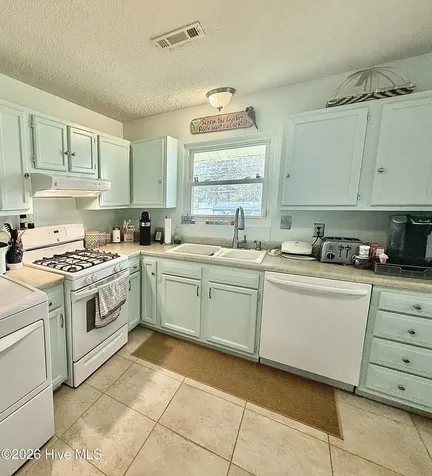 197 S River Drive Beaufort NC 28516