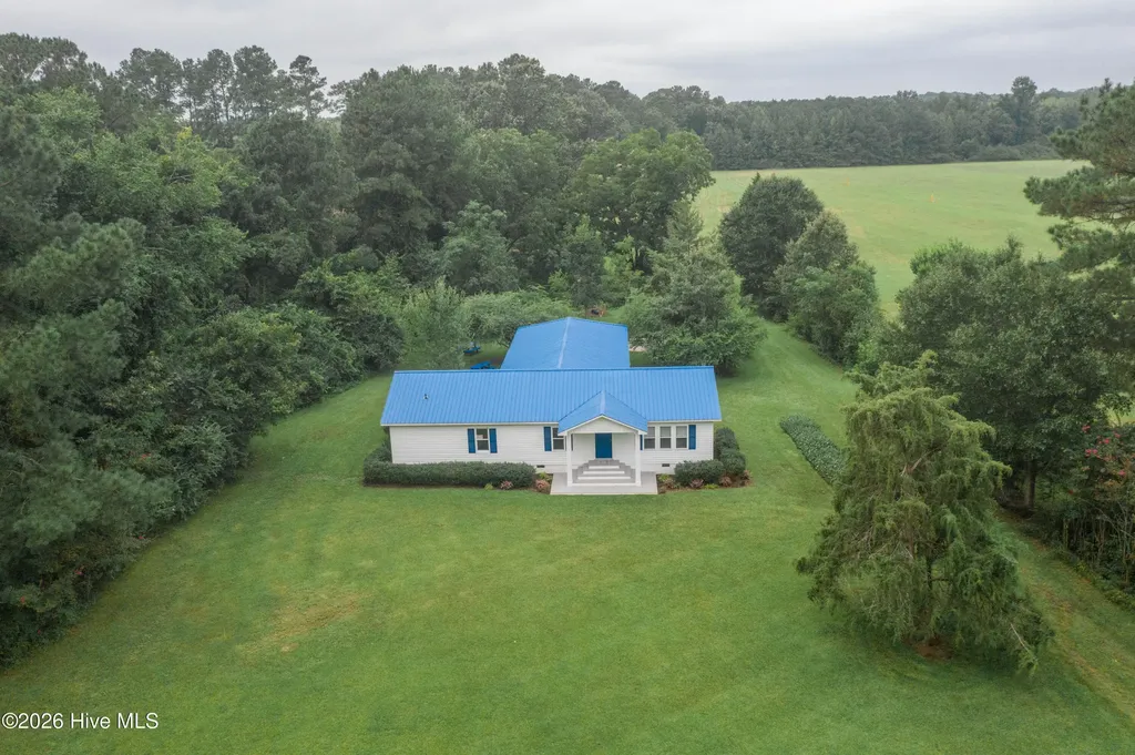 2809 Bill Hooks Road Whiteville NC 28472