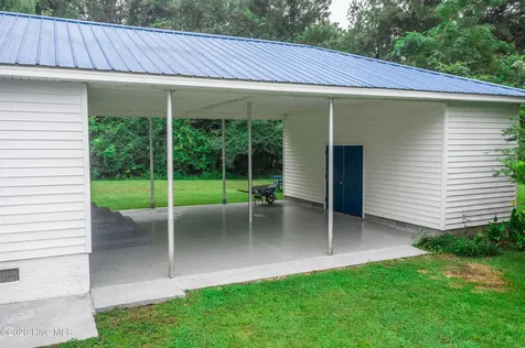2809 Bill Hooks Road Whiteville NC 28472