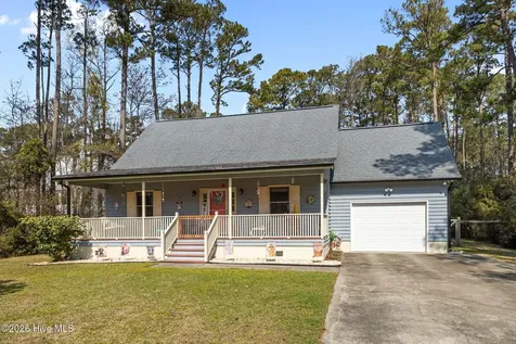 741 Comet Drive Beaufort NC 28516