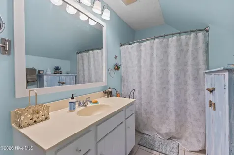 741 Comet Drive Beaufort NC 28516