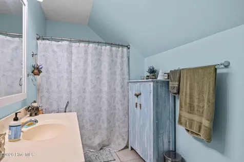 741 Comet Drive Beaufort NC 28516