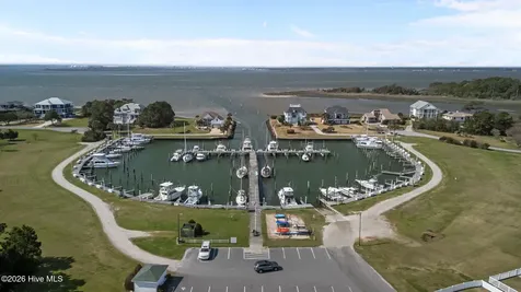 741 Comet Drive Beaufort NC 28516