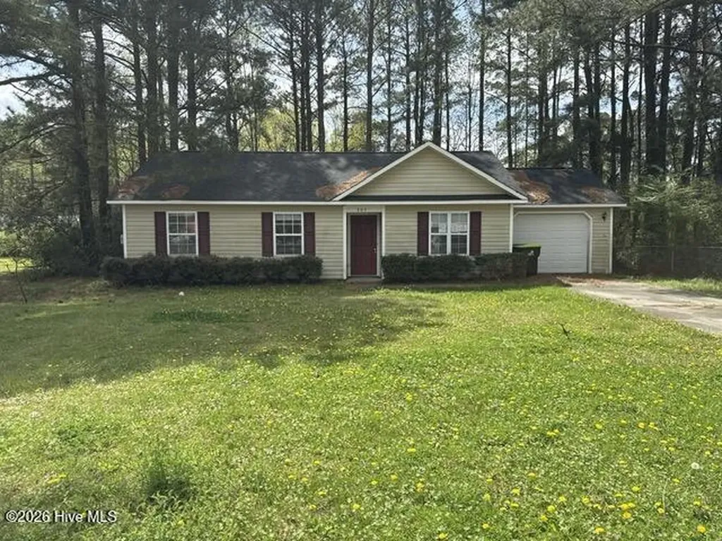 205 Commons Court New Bern NC 28560