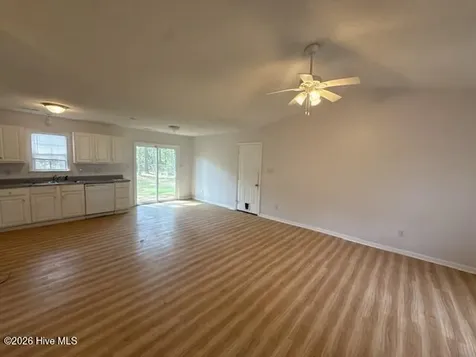 205 Commons Court New Bern NC 28560