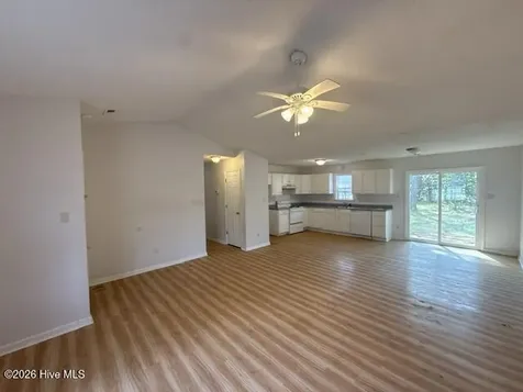 205 Commons Court New Bern NC 28560