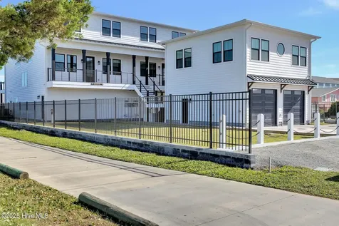 8703 Ocean View Drive Emerald Isle NC 28594