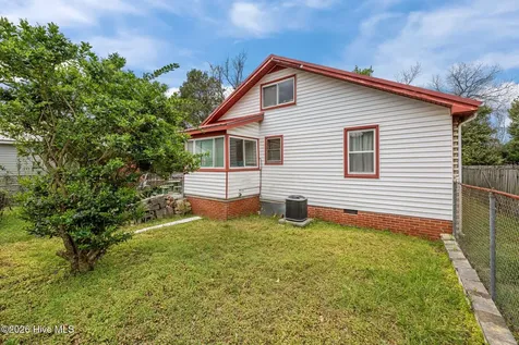 812 Smith Street New Bern NC 28560
