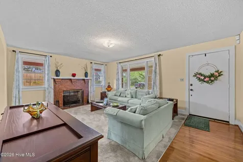 812 Smith Street New Bern NC 28560