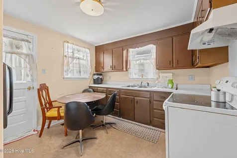812 Smith Street New Bern NC 28560