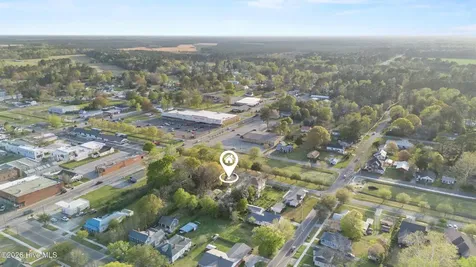 108 N Dickerson Street Burgaw NC 28425