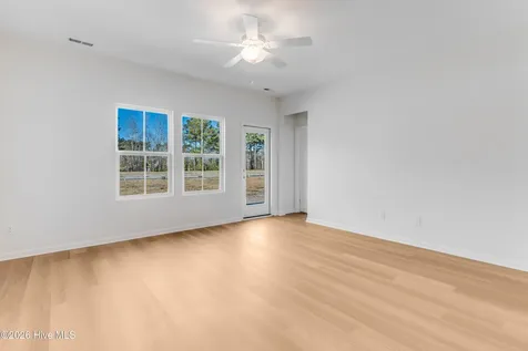 101 W Farley Hampstead NC 28443