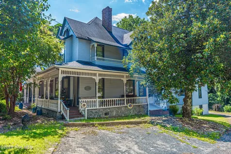301 Mcreynolds Street Carthage NC 28327