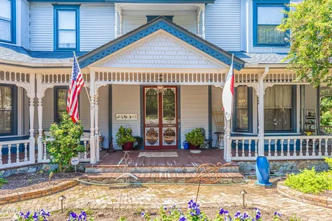 301 Mcreynolds Street Carthage NC 28327