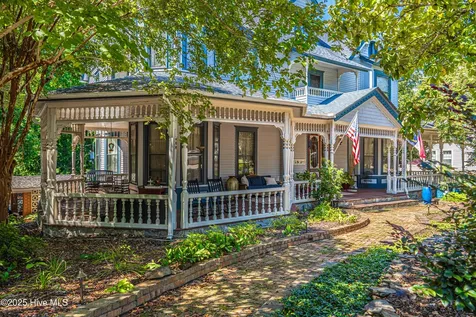 301 Mcreynolds Street Carthage NC 28327