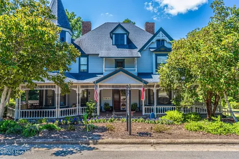 301 Mcreynolds Street Carthage NC 28327