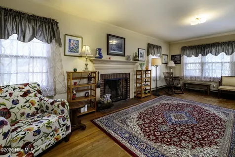 1813 Tryon Road New Bern NC 28560